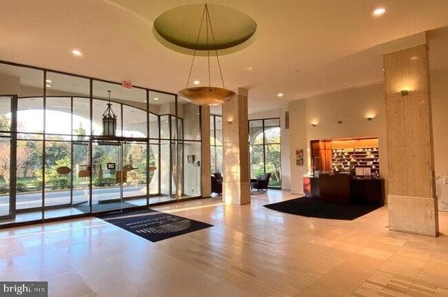 Photo - 301 N Beauregard St Unidad 1115