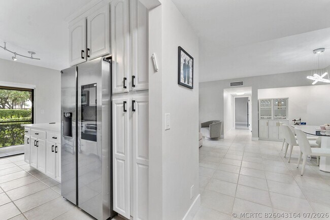 6314 Longboat Ln W