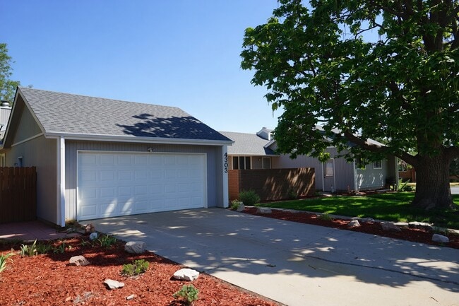 Photo - 4303 9th St Rd