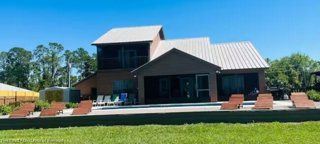 Photo - 3116 Tanglewylde Ave