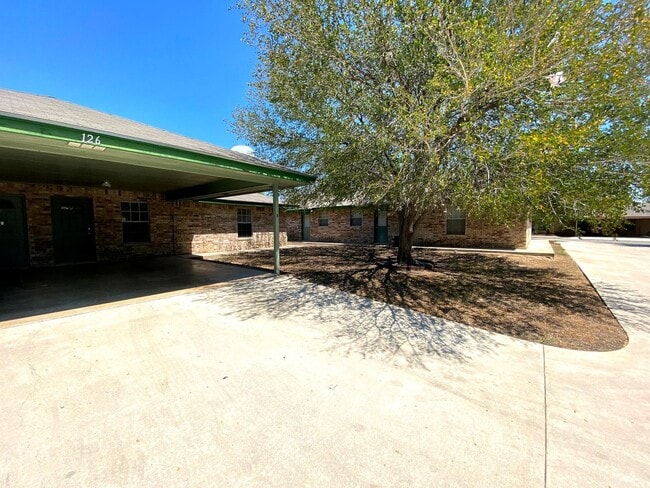 Building Photo - 2 Bedroom / 1 Bath **Cozy Unit in Pleasant... Rental