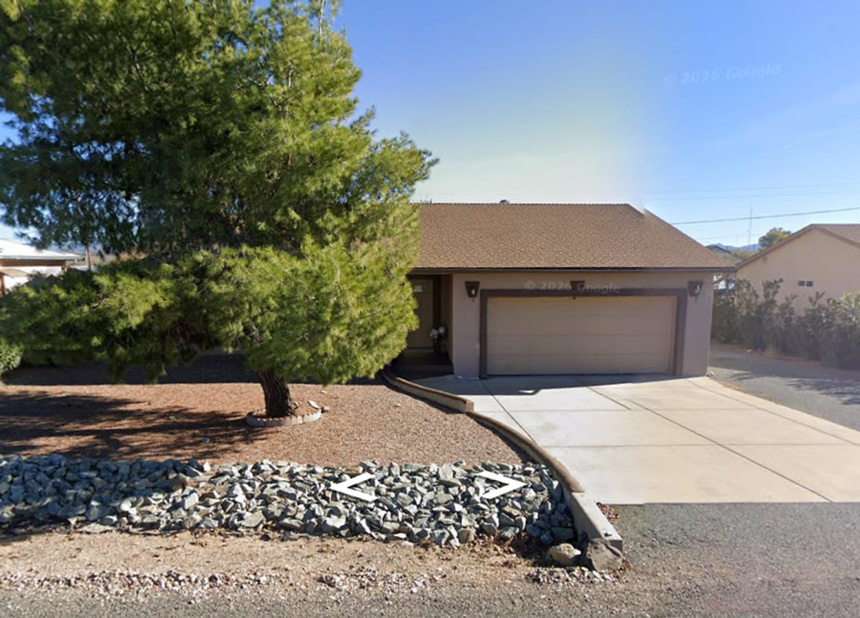 Cute 3 Bedroom 2 Bath 2 Car Garage Home in *Cordes Lakes* - Cute 3 Bedroom 2 Bath 2 Car Garage Home in *Cordes Lakes*