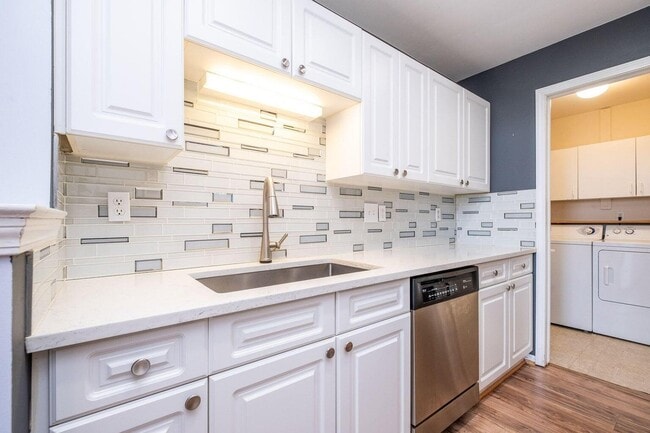 Photo - 5362 Brookemonte Cir