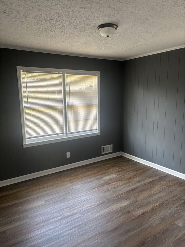 Photo - 116 Crestview Dr