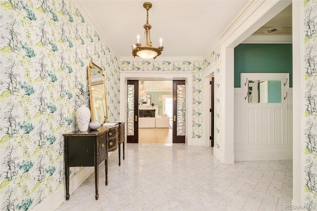 Photo - 680 Clarkson St