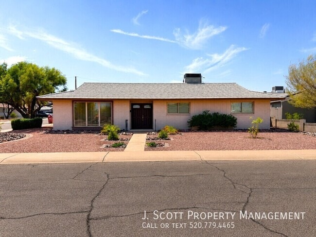 Photo - 6522 E Palm Ln