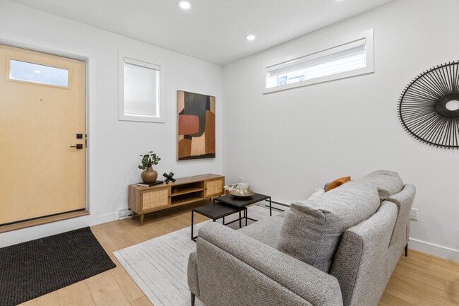 Photo - 9805-9153 153 St NW Unité BSMT 9805