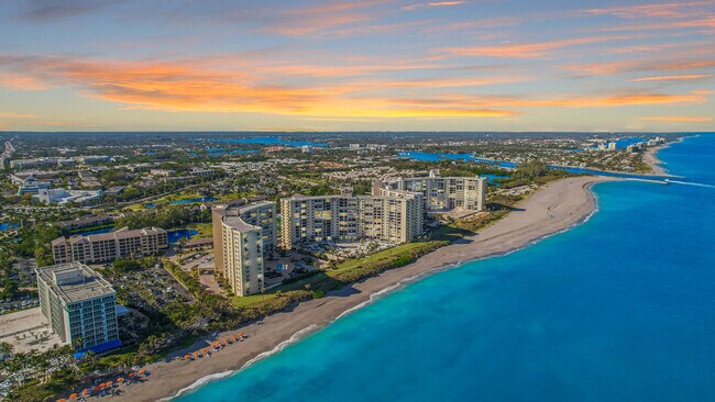 Building Photo - 100 Ocean Trail Way Unit 1206 Rental