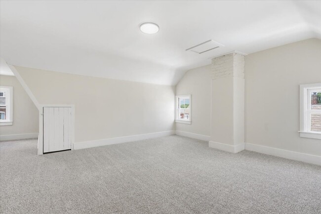Photo - 315 2nd St