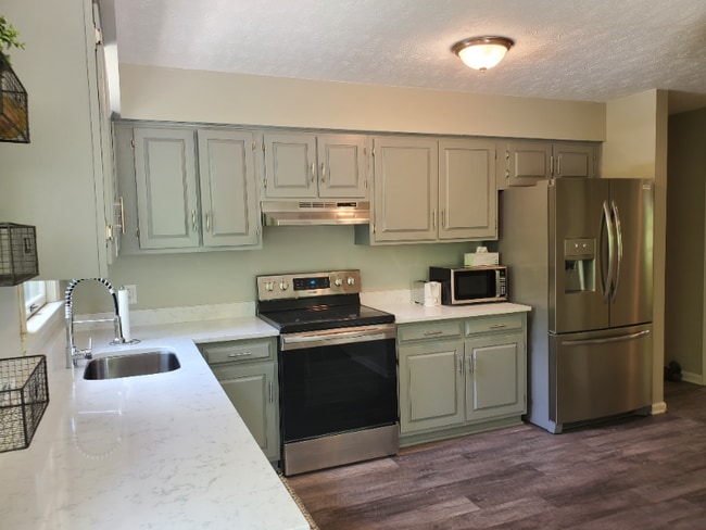 Photo - 10422 Covered Bridge Rd