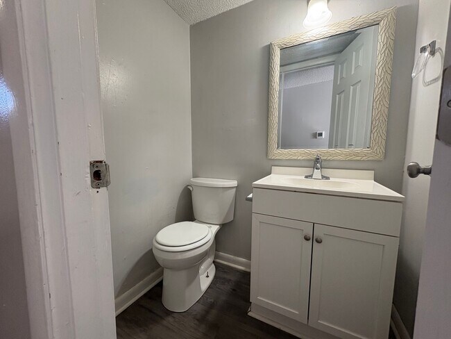 Photo - 131 Wall St Unit 108