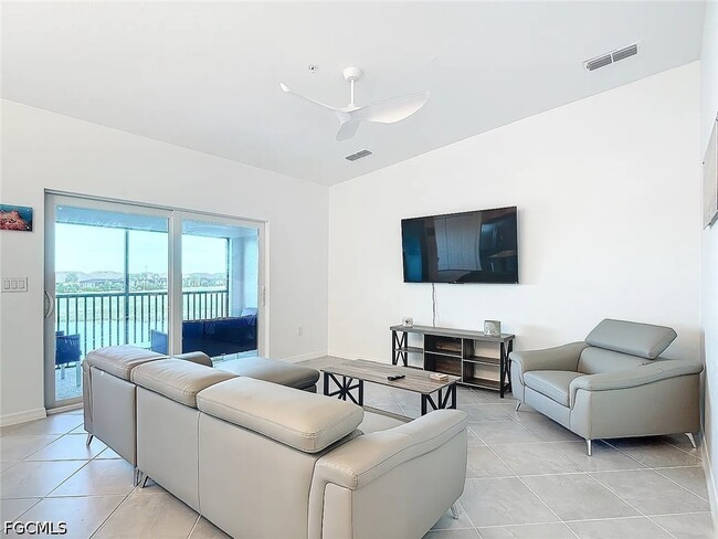 Photo - 43992 Boardwalk Loop Unidad 1524