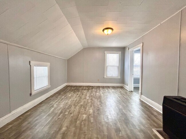 Photo - 2417 Reynolds St Unit 2