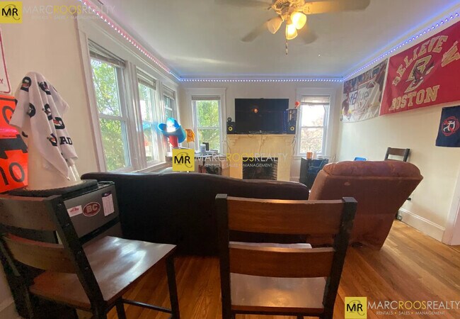 Photo - 288 Foster St