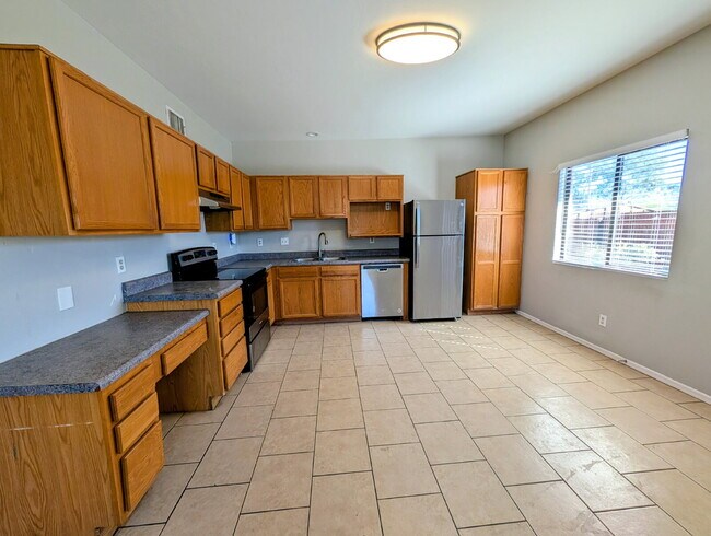 Photo - Spacious 2 Bedroom with Private Yard! Unit 1