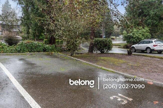 Photo - 515 Newport Way NW Unit B1