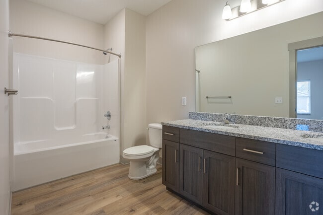 3BR, 2.5BA - 1,760SF - Primary Bathroom