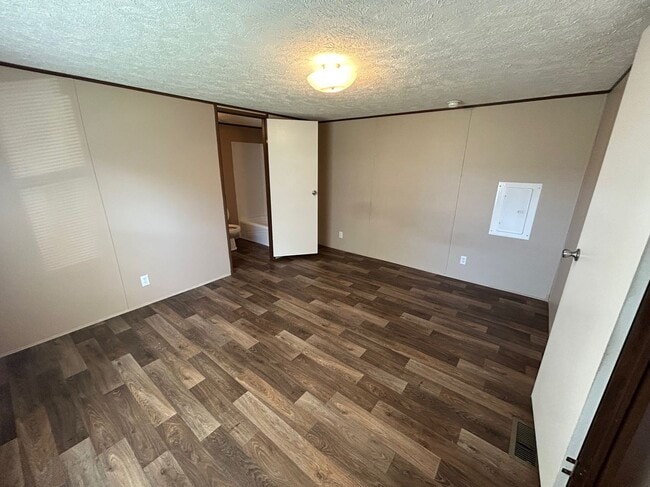 Photo - 1705 Mary St