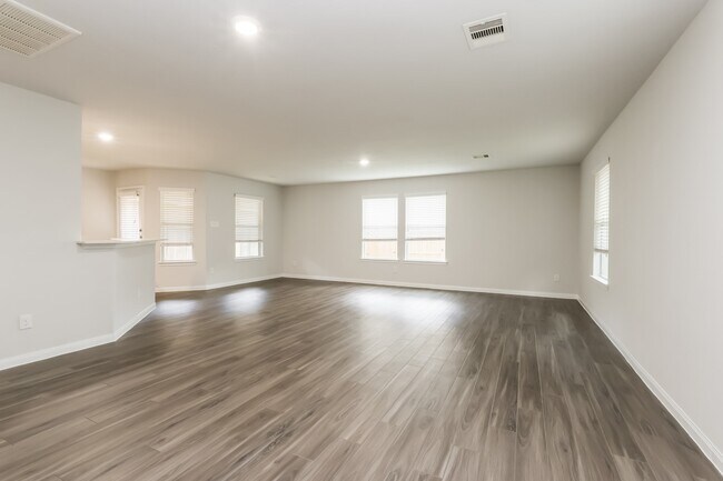 Photo - 2422 Gibbs Bend Ct