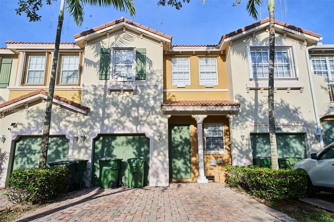 Photo - 691 NE 21st Ave Townhome