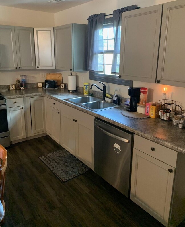 Photo - 215 W Washington St