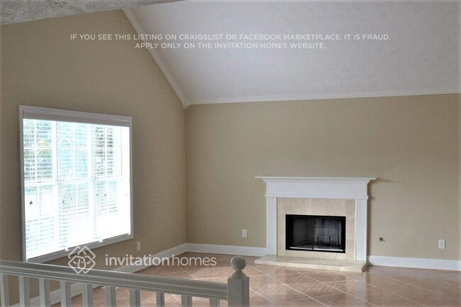 Photo - 802 Grindstone Pl SW