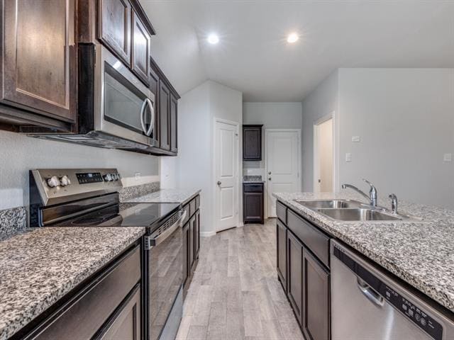 Photo - 545 Houndstooth Dr
