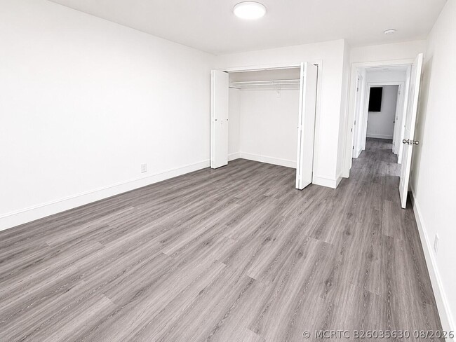 Photo - 510 Lake Shore Dr Unit 3