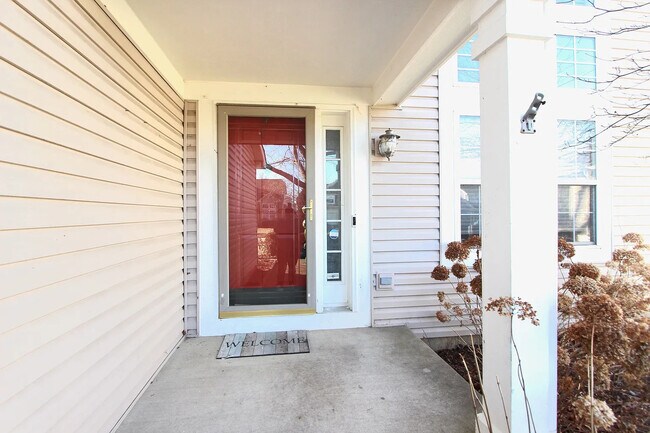 Photo - 18376 W Springwood Dr House