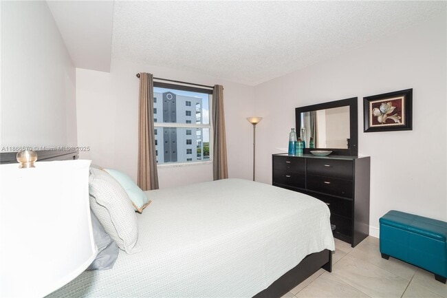 Photo - 17100 N Bay Rd Unit 1802