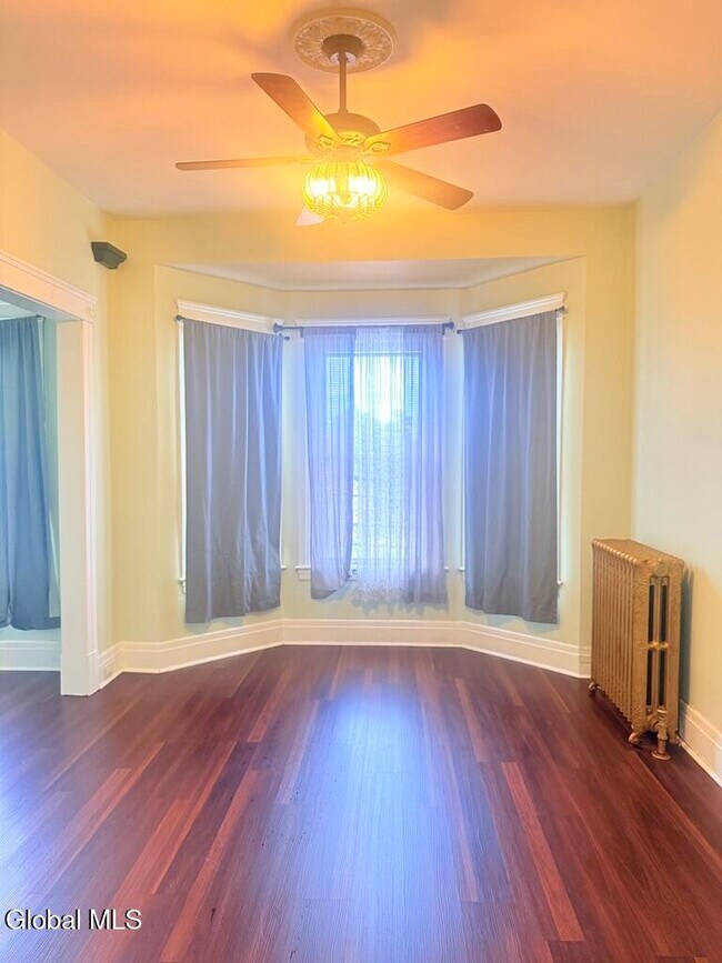 Photo - 202 Morton Ave