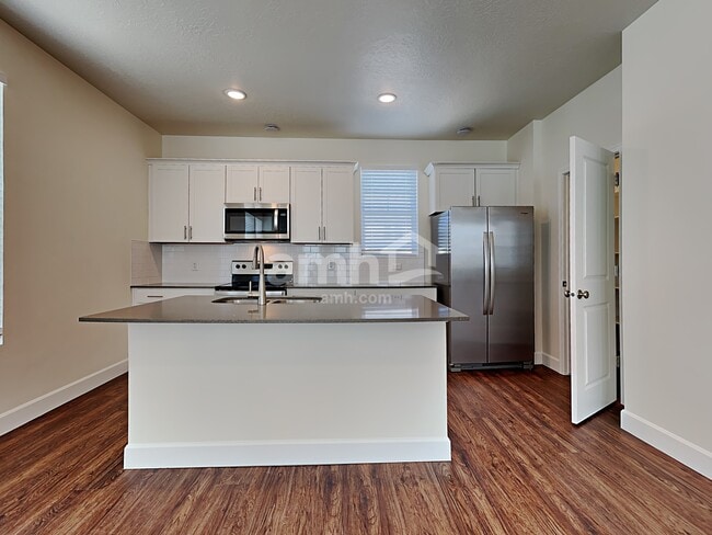 Photo - 11087 S Blue Bayou Dr