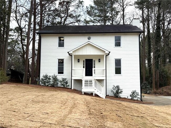 Building Photo - 3663 Heatherwood Dr NE Rental