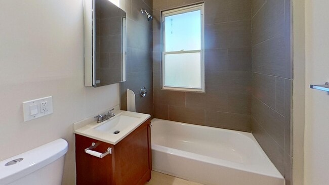 Photo - 2971 Washington St Unidad 3