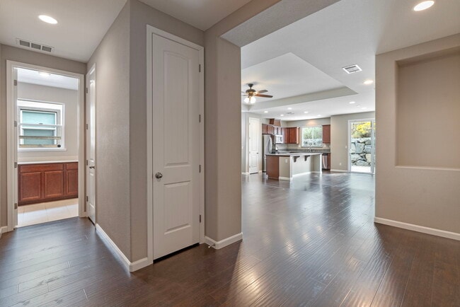 Hallway Foyer - 6527 Angels Orchard Dr
