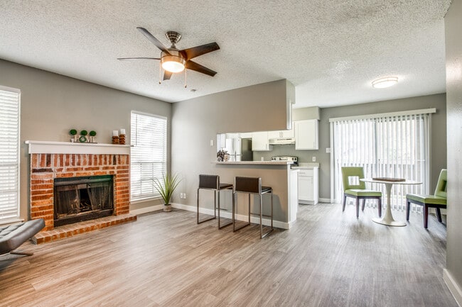 Living/Dining - Westchase Apartments