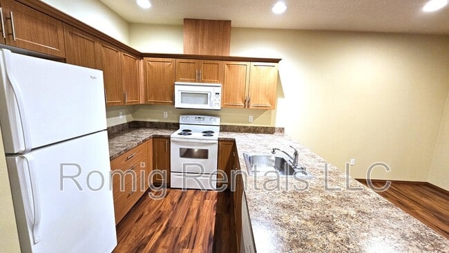 Photo - 3612 NE 81st Cir