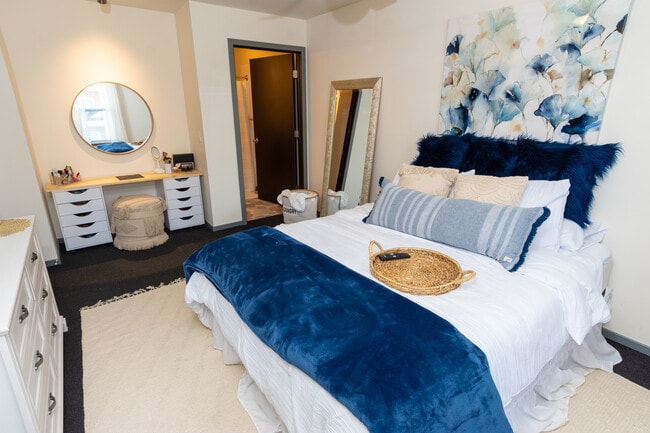 Photo - Eko Park Apartments