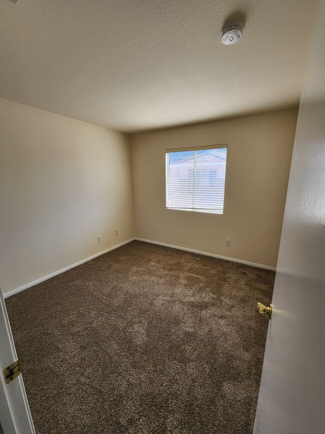 Photo - 3 Bedroom Home in Scripps Ranch - 2 Car Garage - Aspire/Encore Community