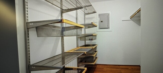 Photo - 388 Great Rd Unit B23