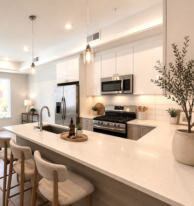 Photo - 1421 N Franklin St Unit 3