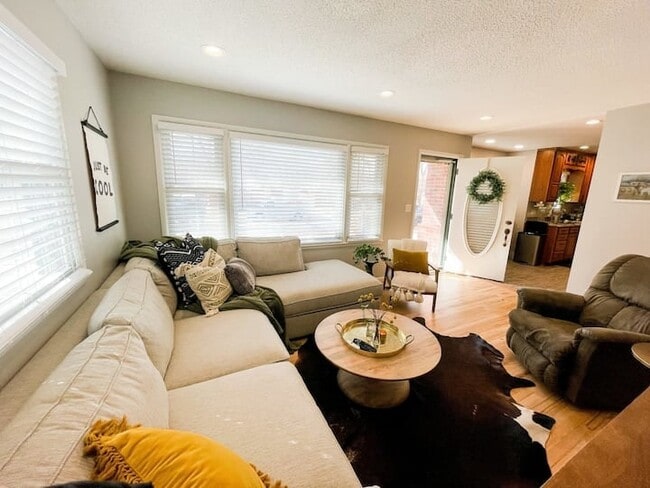 Photo - 2000 N 58th St