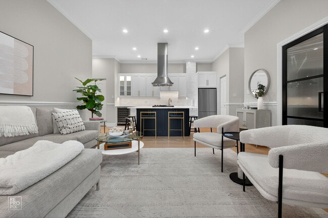 Photo - 1526 W Monroe St Unidad PH3