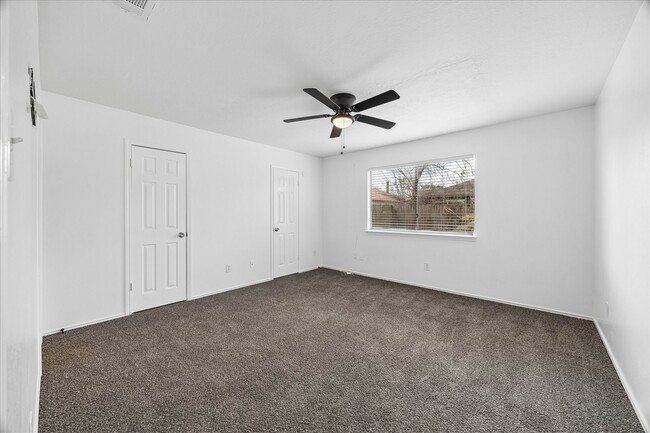 Photo - 2414 Kenbridge Dr