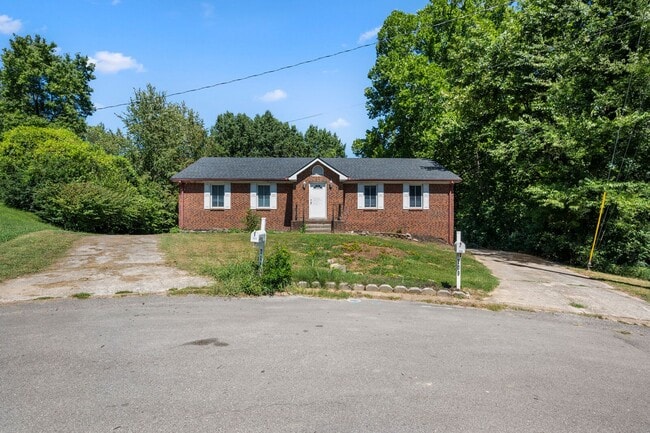 Photo - 2 Bed/1 Bath Great Hermitage Location – Spacious Home with Easy Nashville Commute