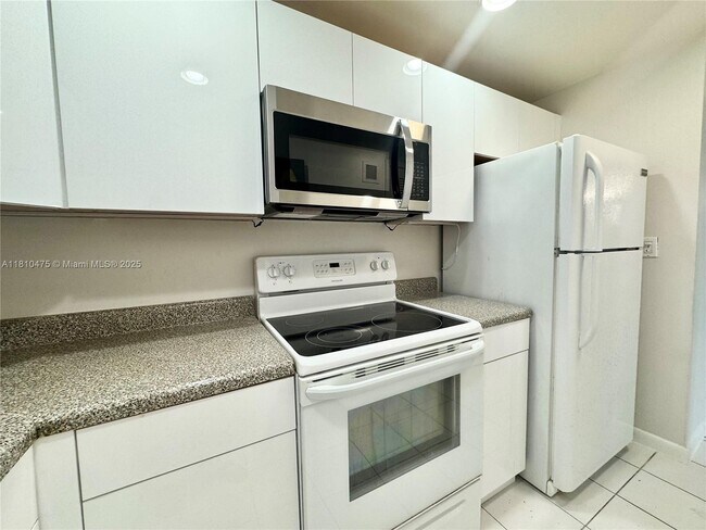 Photo - 200 S Birch Rd Unit 304
