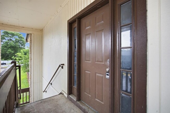 611 Carpenter Ave Unit 201