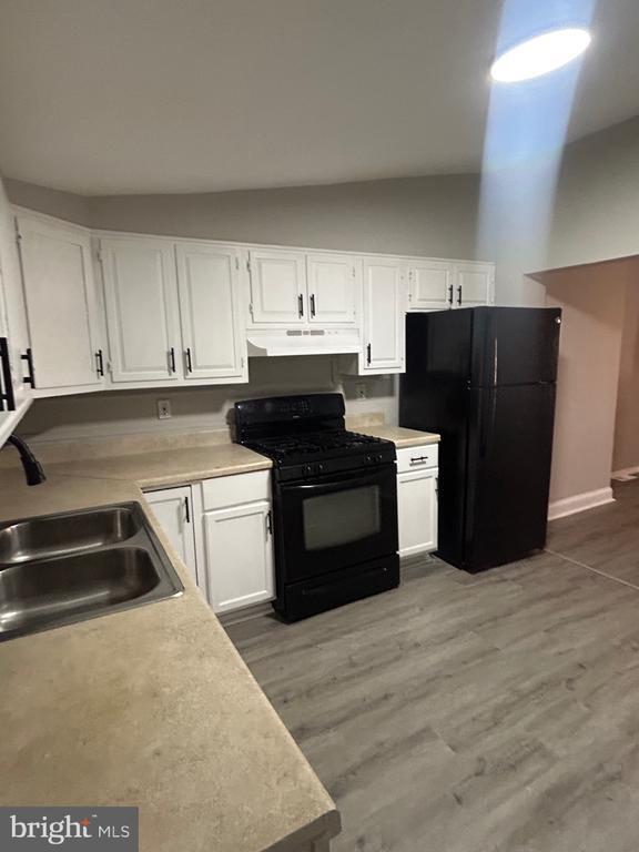 Photo - 1807 Ramsay St