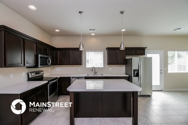 Photo - 2000 N 36th St