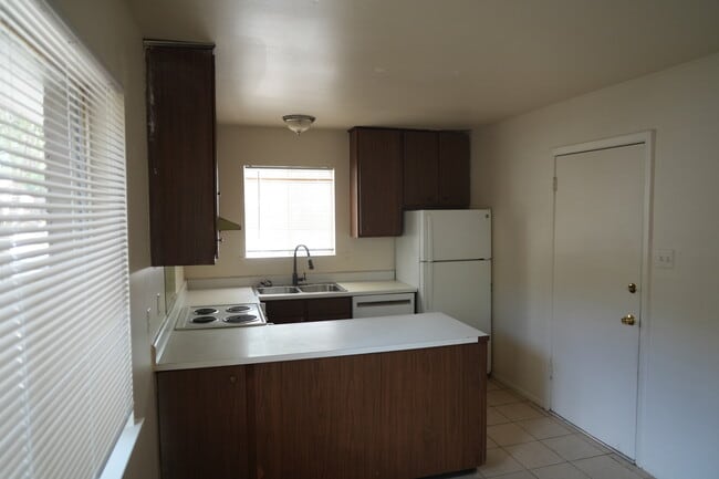 Photo - 1712 Lawyer St Unit 1712A Lawyer